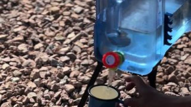 把水桶装上腿 #露营报告 #露营好装备报告 #靠谱露营装备