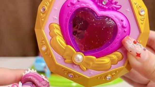 幸运萌可钥匙镜盒有什么不同❓ 
#我的玩具分享 #奇妙萌可 #女孩玩具 #奇妙萌可第四季 #幸运萌可