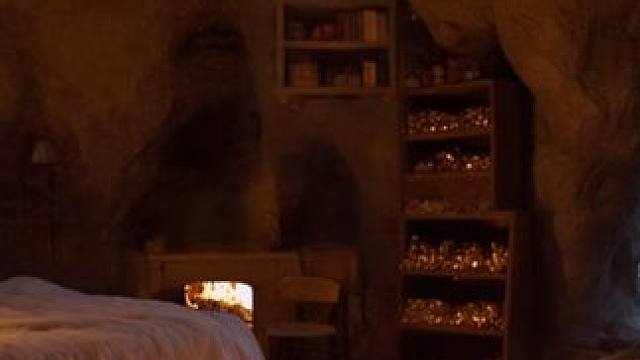 暴风雪天，在堆满宝藏的山洞里，伴随呼啸的风雪，放松入睡 #白噪音 #助眠声音 #睡眠音乐 #助眠视频