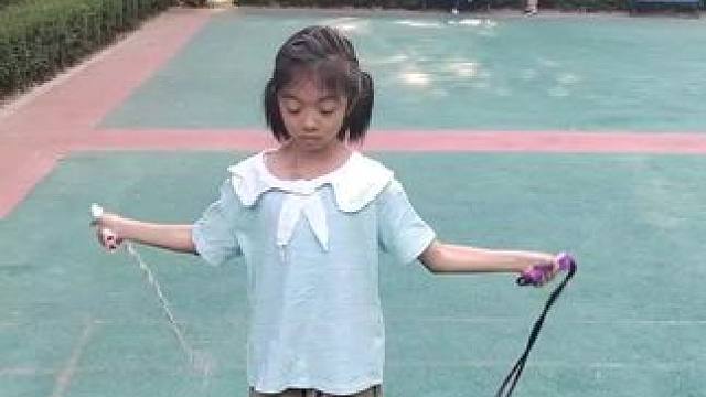 寻找问题，发现问题，解决问题
#户外体能训练 #日常训练 #体育精神 #汗水不会辜负你 #跳绳正确的