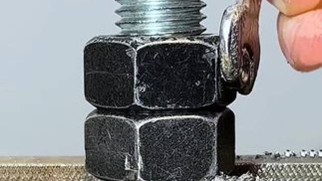 #生活小妙招 #实用小技巧 #生活小技巧  #自制工具 #创意发明