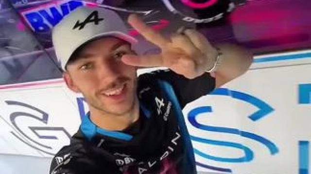 加斯利头盔变装致敬塞纳#2024f1伊莫拉站 #加斯利