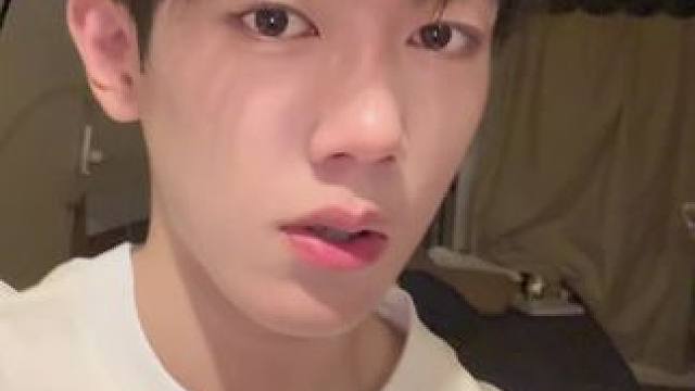 我熬了一个夜 #碎碎念 #日常 #校园#珀莱雅双抗水乳