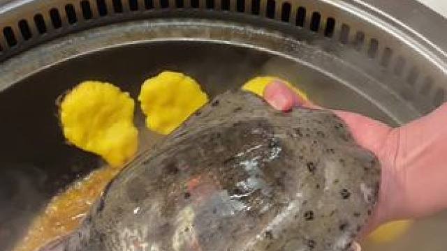 可以当火锅吃到柴火鸡，甜点锅贴不限量随便续，甲鱼29.9还可以叠加，关键是食材新鲜味道也好吃#湘潭 