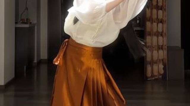 #舞蹈 知否来喽～#马面裙 #国风 #国泰民安脸