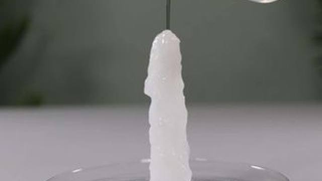 让孩子玩虚拟的手机游戏，不如从小陪他体验这些好玩有趣的真实科学实验，满足孩子的好奇心和求知欲，种下科