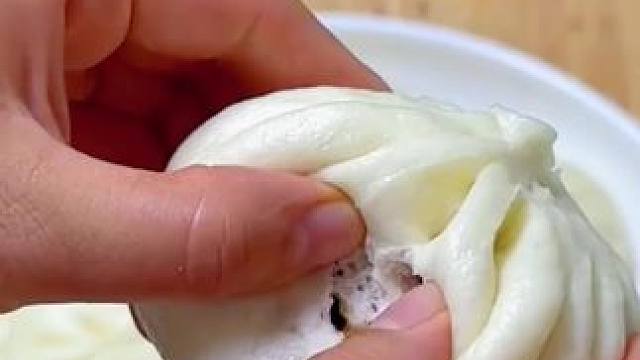 传统蒸布容易粘连，不好清洗还不卫生。我家现在都在用这种#一次性蒸笼纸  用着干净卫生！#厨房好物