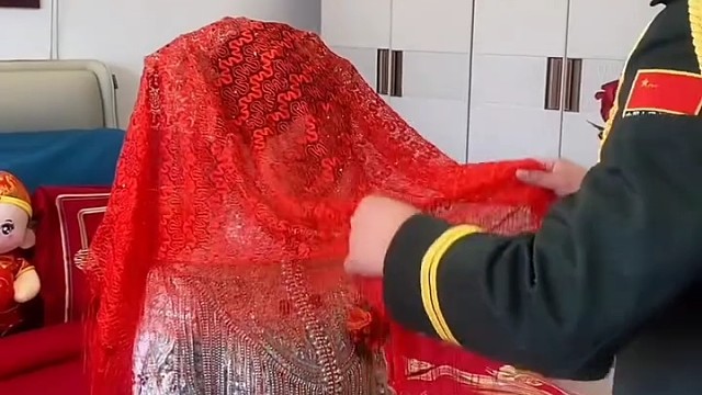 掀起你的红盖头，今生你是我的人！