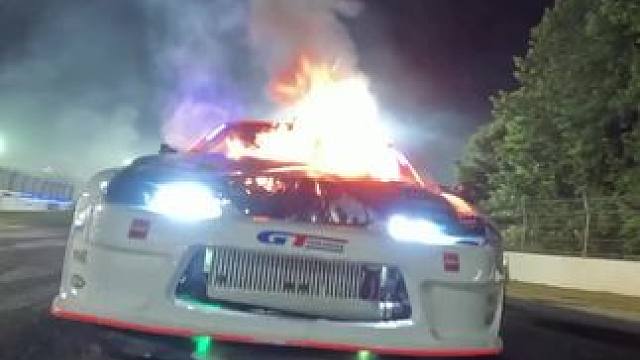 必须得搞一条能高速飘移的赛道！#飘移 #赛车 #后驱车的魅力 #专业车手 #内燃机的魅力