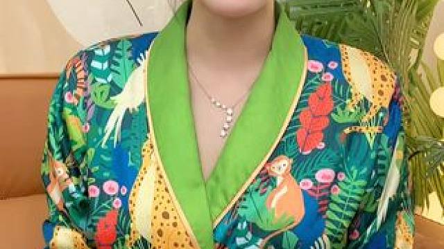 夏天带孩子出门一定要备上#驱蚊花露水  这个小浣熊真的好用，成分温和，小宝宝也能用!现在9.9两瓶，