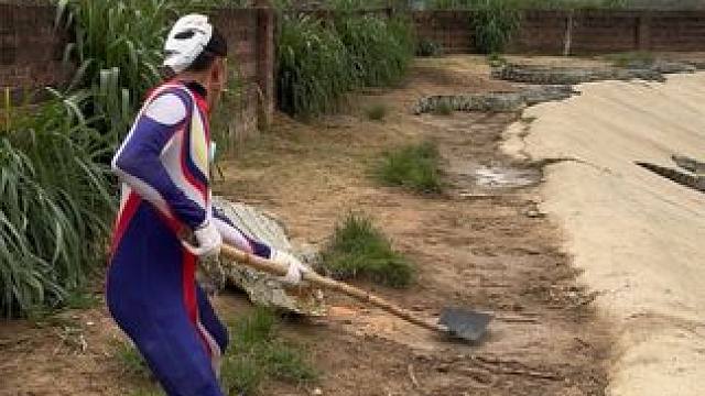 奥特曼大站哥是拉……后面更精彩