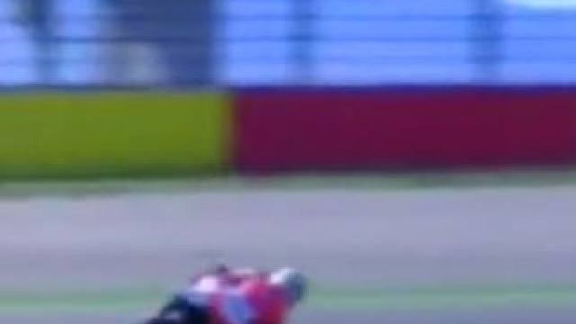 #摩托车比赛 #专业动作请勿模仿 #大神控车 #滑胎过弯 #贴地飞行