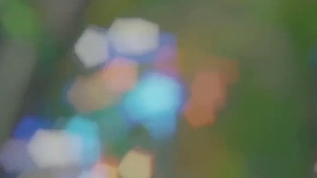 你人还怪好的嘞，还打声招呼再走