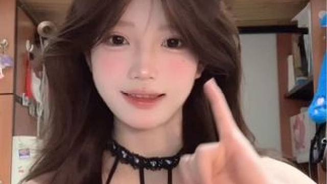 把爱写成专辑 你是主打曲^>⸝⸝⸝⸝<^
#甜甜的手势舞 #甜妹 #这个手势舞包甜的