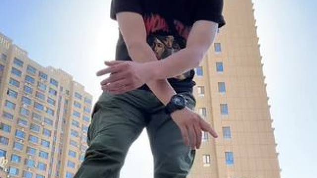 #浅跳一下 #今日份舞蹈打卡 #一学就会系列 人间情事太俗，不如一个人看日出。