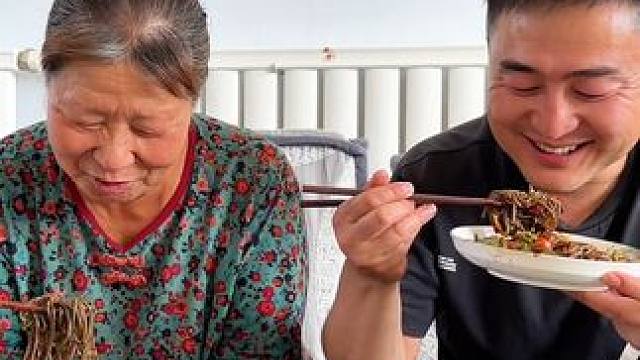 #谁懂这一口的好吃程度 #不敢想象这得有多好吃 #哎呀妈呀太香了