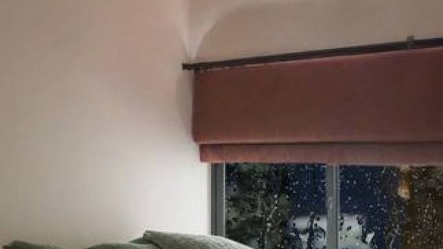 异乡雨夜，城市安宁的角落，在温馨的房间内进入梦乡吧！ #白噪音 #助眠视频 #助眠声音 #雨声助眠