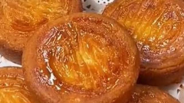 新店开业8块9发10个蛋月烧还包邮到家，趁现在划算赶紧拼手速 #好吃到停不下来 #软糯香甜 #网红零