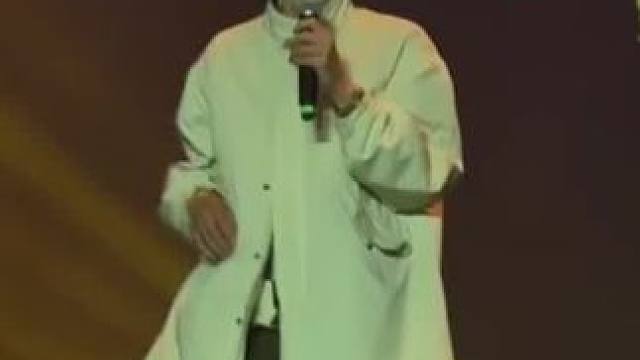 “有我在的地方 永远开满了鲜花”
#回春丹#鲜花#现场版live#音乐现场