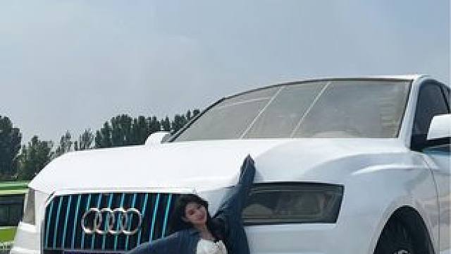 是我眼花了吗？我好像看见奥迪Q50000了！ #巨型奥迪