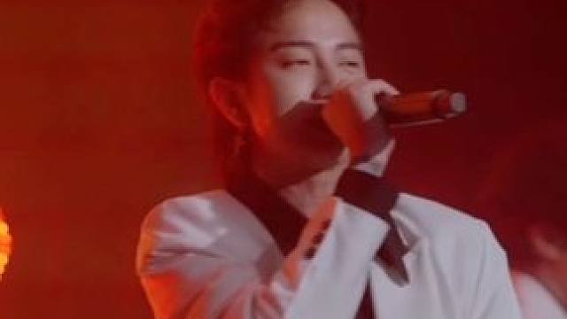 又是e人输出的一天#livehouse音乐现场 #舞台 #zeta酒吧 #好听到耳朵怀孕