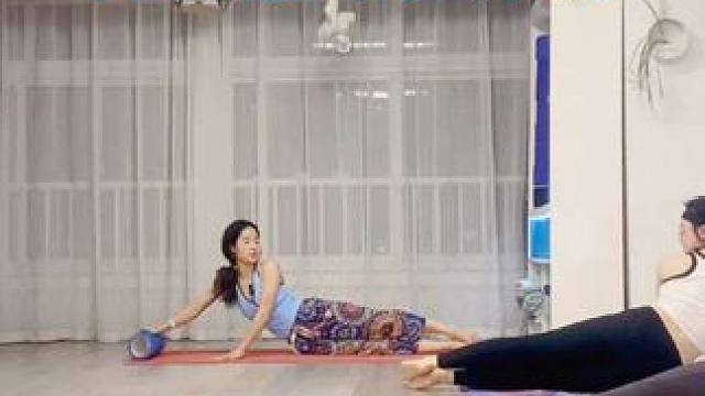 60分钟《滚轴-腰腹塑形》瑜伽让你5分钟看完，喜欢记得点赞收藏哦，喜欢口令讲解版的亲们，下方评论区留
