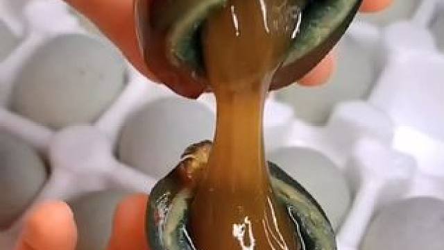 随州特产广水松淳松花蛋！特色溏心松花蛋，植物秘方腌制，无铅工艺！不麻不涩！好水好鸭出好蛋，只认广水松