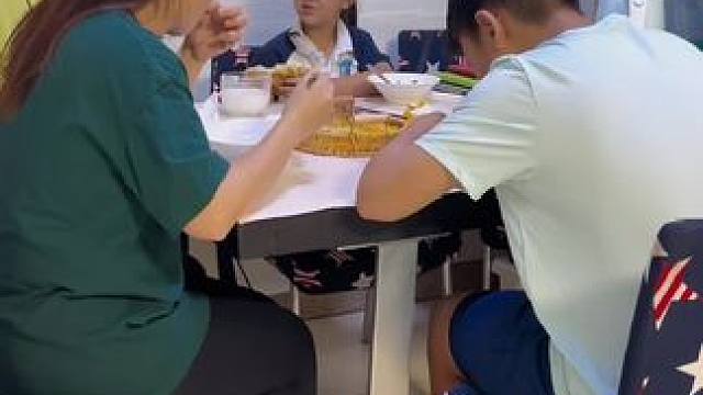 生活里，那些值得的烟火气，比什么都治愈#早餐 #爱生活爱美食 #生活的烟火气息