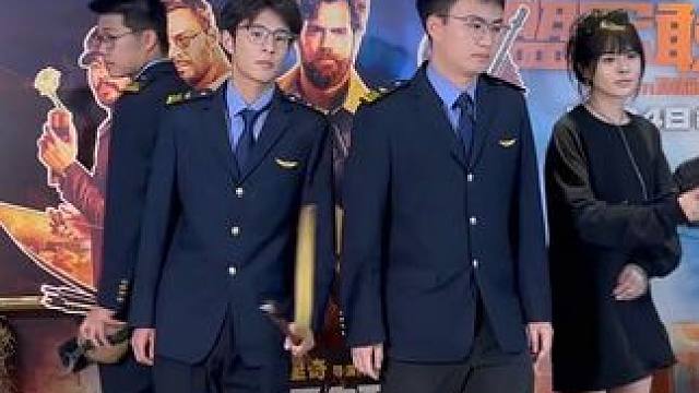 与盟军敢死队一起点燃当夏 #电影盟军敢死队 #电影盟军敢死队发疯式营救