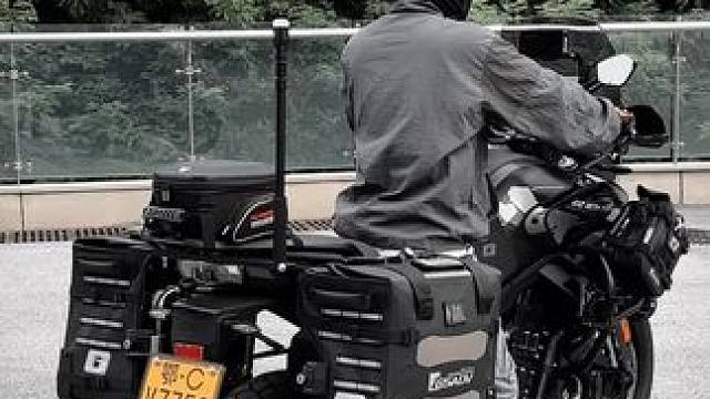 男人可以没房没老婆，但一定得有摩托车！#800mt #机车 #黑武士