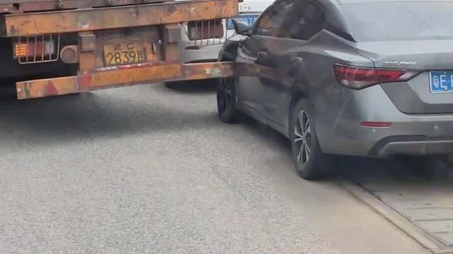 高速行车安全 高速上做到这两点，可避免99%的事故 #每天一个汽车知识 #高速行车安全 #跑高速注意