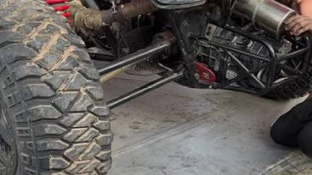 2024#环塔拉力赛 第一个休息日，硬虎军团赛车大保养#硬虎evo3 #硬虎赛车