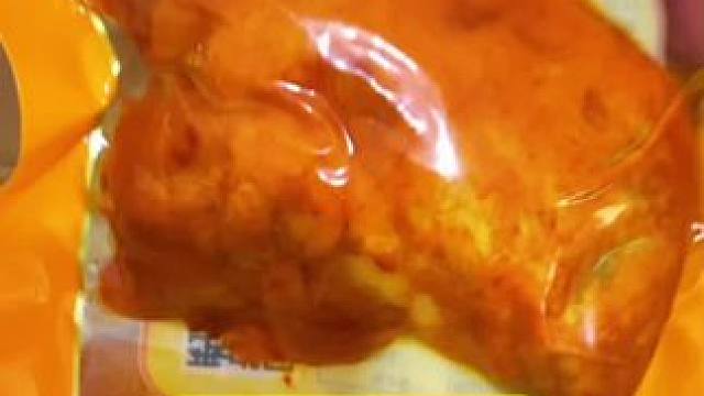 乡巴佬大鸭腿，贼新鲜。#开袋即食 #零食推荐 #鸭货美食