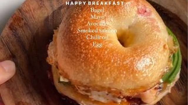 烟熏三文鱼鸡蛋牛油果贝果#吃瘦不饿瘦 #早餐吃什么 #生活化减脂 #我的厨房日记 #美食vlog