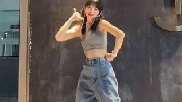 来电话啦~ #ringringring舞蹈挑战 #浅跳一下 #糖糖编舞