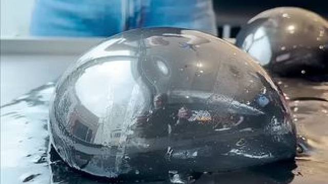 甜蜜爆表！尝一口糖果，感受满满的幸福与甜蜜滋味！ #手工糖制作 #糖果剪切 #沉浸式 #解压 #治愈