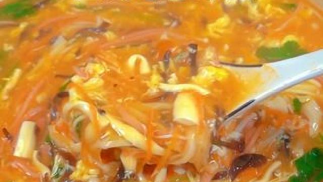 在家也能做出地道的河南酸辣汤，酸辣过瘾，越喝越想喝