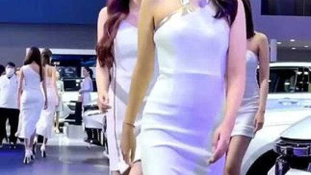 #车模美女 #这腿又长又白又细 #完美身材 #美不美你们说了算