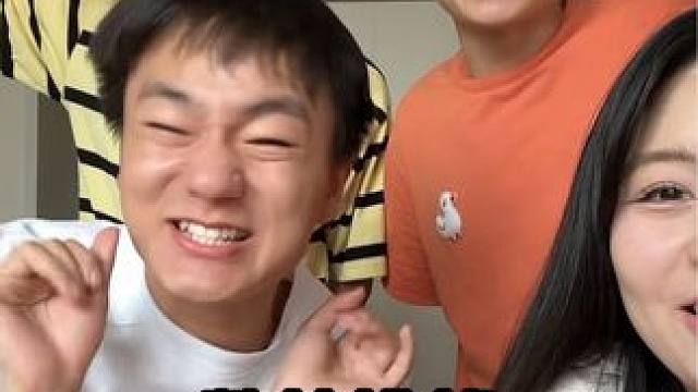 视频文案：有的人站那就好笑，谁懂啊 #杨俊豪的自嗨日常 #闺蜜日常