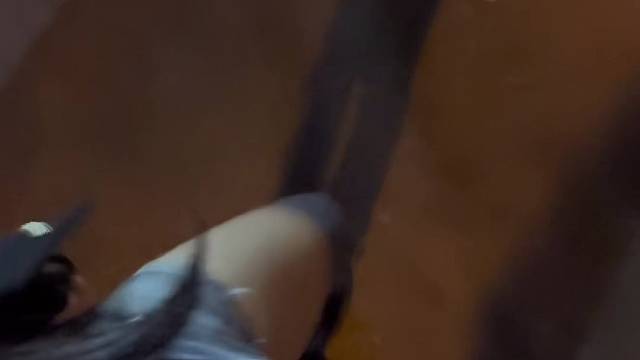 爱确实是突然降临的