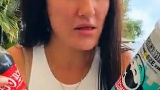 美女吃喝都整不明白，老公一招机智解决！ #搞笑视频 #搞笑配音 #搞笑