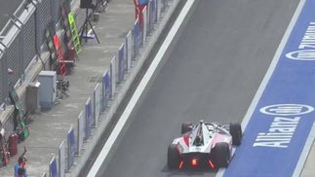 历史珍贵画面，被我们捕捉到了
#赛车 #2024FE电动方程式上海站