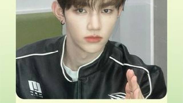 ZB1专辑开箱，哀其不幸怒其不争的选秀团#ZB1 #KPOP #男团 #专辑 #开箱 #爱豆 #追星