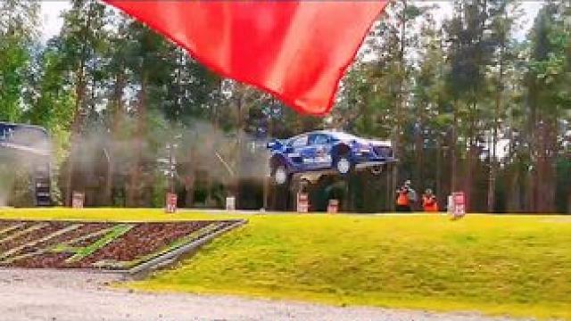 WRC（世界汽车拉力锦标赛）在如此多元化的道路上 油门焊死 泥地漂移 飞沙走石 贴地飞行，需要多么精