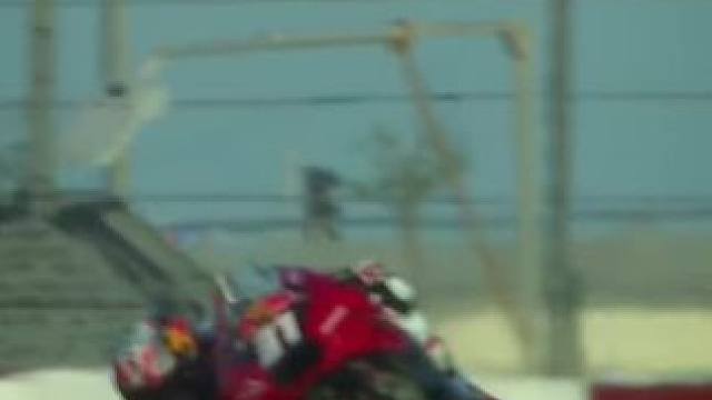 压的纵享丝滑#motogp #摩托车 #压弯 #机车 #比赛现场