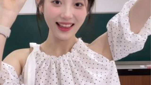 可爱是我的拿手戏 可爱 我装的#随意拍 #夏天的味道 #校园生活 #手势舞#可爱是我的拿手戏