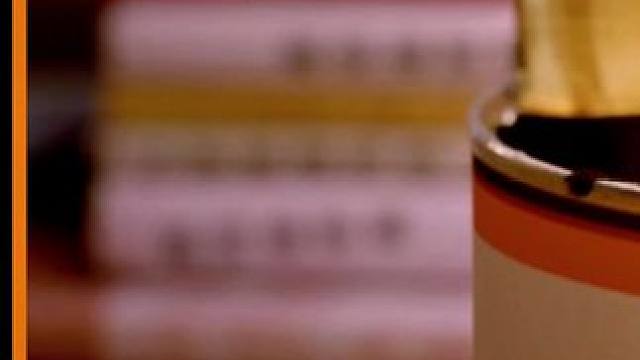 这个父亲为了孩子放弃了自己的理想#皮皮鲁与鲁西西之罐头小人 #郑渊洁作品首部大电影 #家庭教育