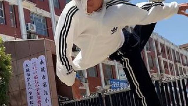 会武术的小学生你们喜欢吗？少年强则国强！ #武术 #中华武术博大精深