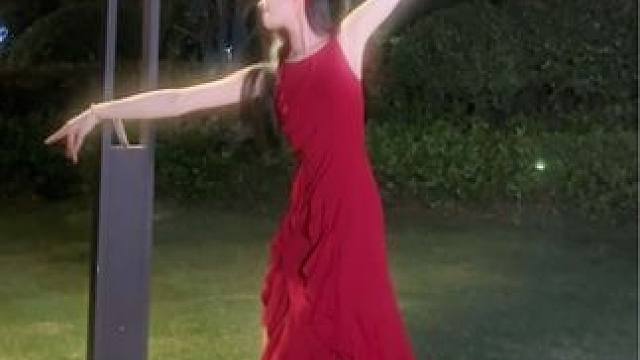 世界就是我的舞台#氛围感 #舞蹈 #爱乐之城