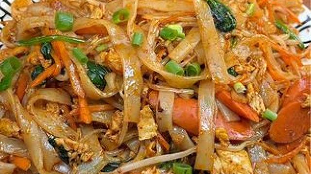 这样做的炒河粉，干净又卫生，爽滑劲道，特别的好吃#炒河粉